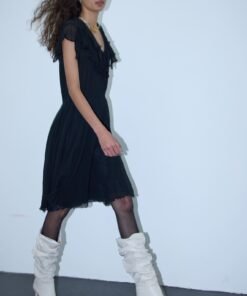 VESTIDO COM BORDADO ARTESANAL EM CANUTILHO